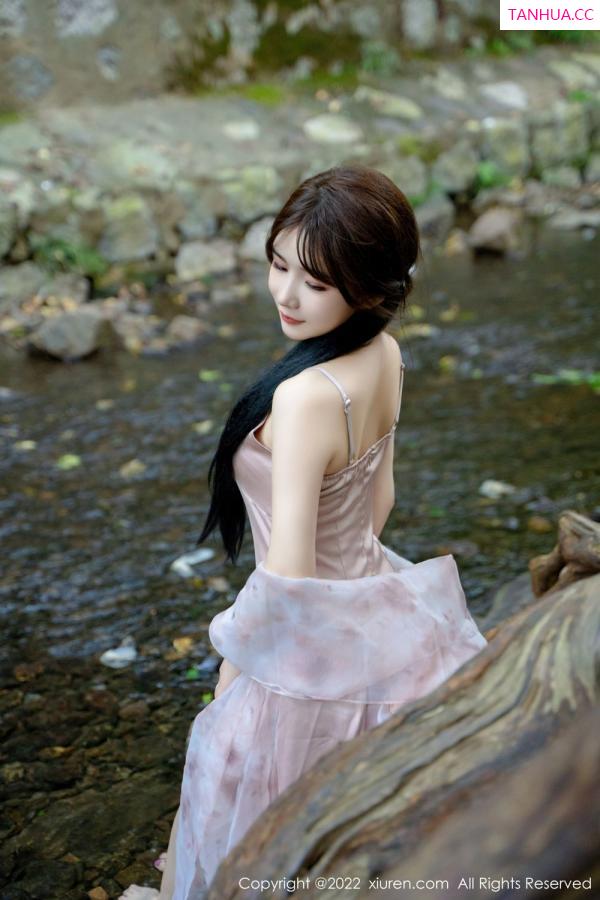 婠婠么  [XiuRen秀人网]高清写真图 2022.10.11 No.5690 婠婠么&小肥莹第42张图片